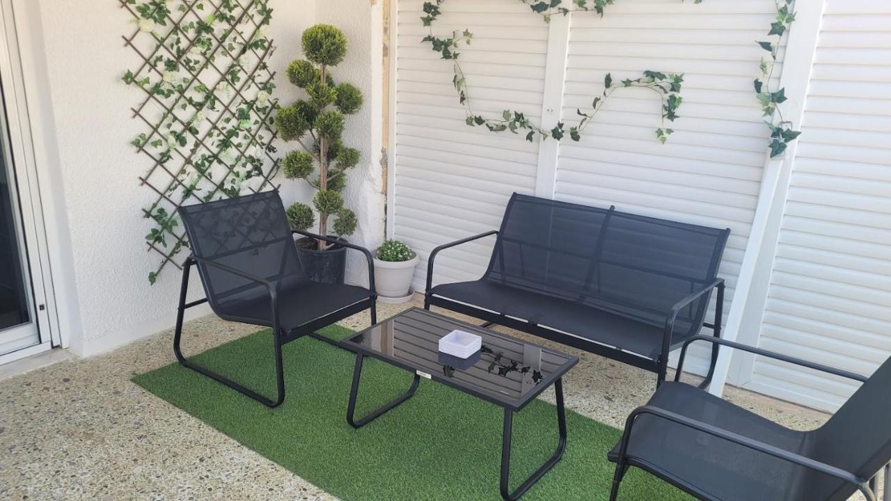 Seaty Apartment Corinto Esterno foto